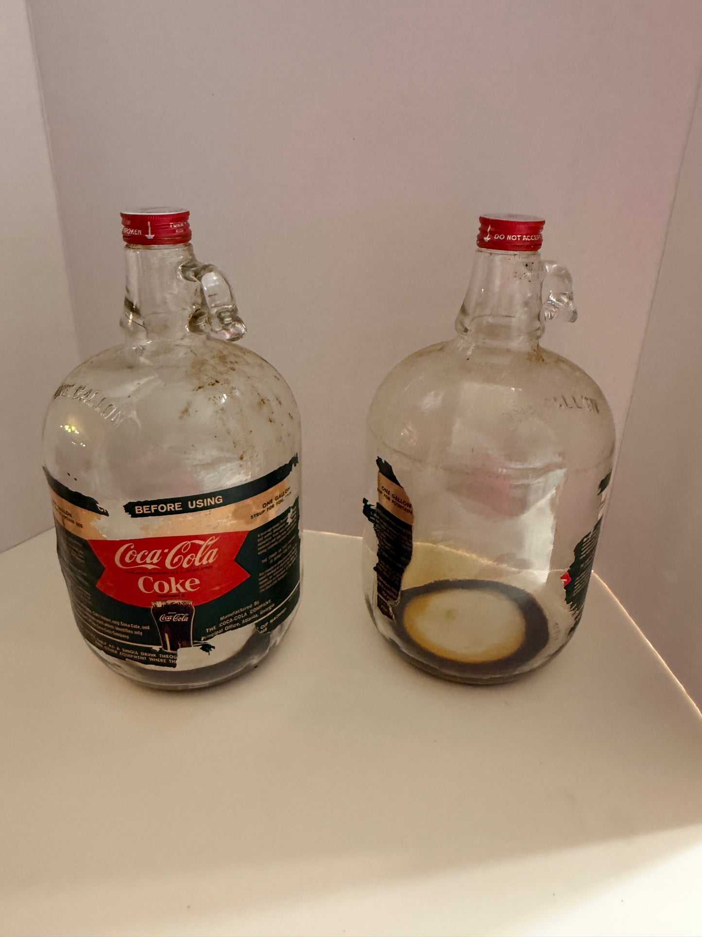 COCA COLA CARDBOARD BOX WITH 2 EMPTY CLEAR JUGS WITH LIDS (SYRUP) (1950s-1960s) 20th CENTURY
