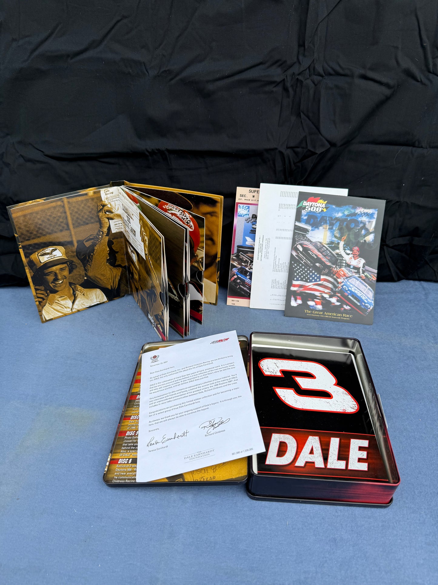DALE EARNHARDT NARRATED BY PAUL NEWMAN 6 DVDCOLLECTOR BOX TIN