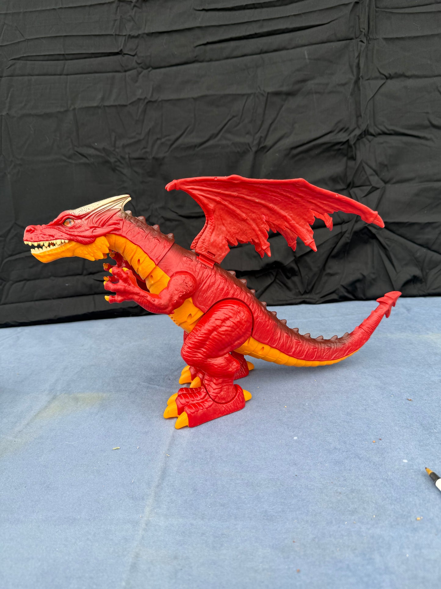 ROBO ALIVE FIRE BREATHING DRAGON