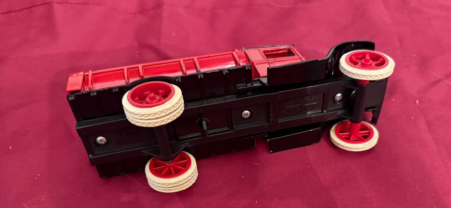 ERTL 1931 Hawkeye Tanker Bank 1/34 Scale Die-Cast Metal 2945 Carlos Leffler