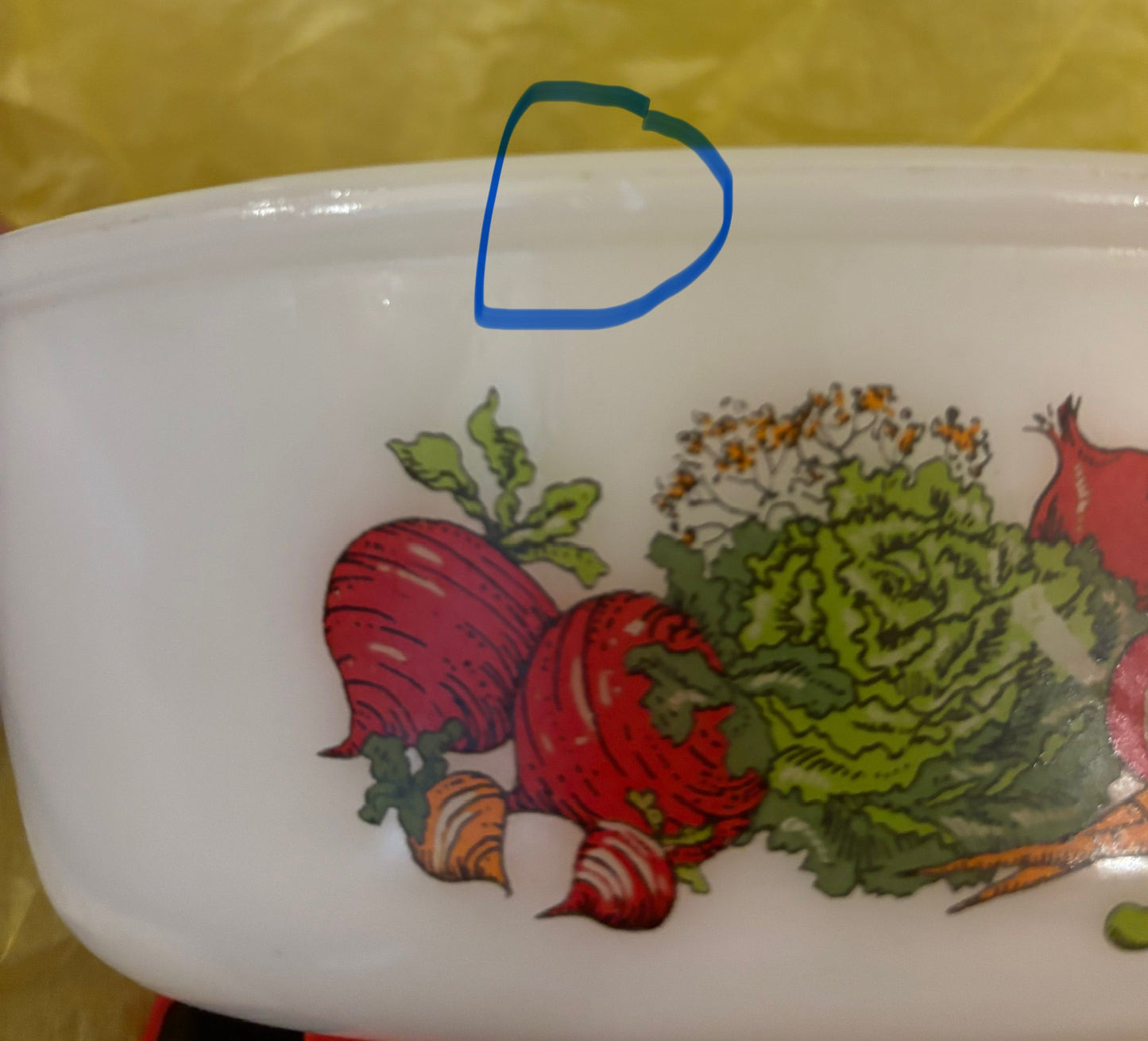 VINTAGE GLASS BAKE MILK GLASS OVAL CASSEROLE "VEGETABLE MEDLEY" #J23S