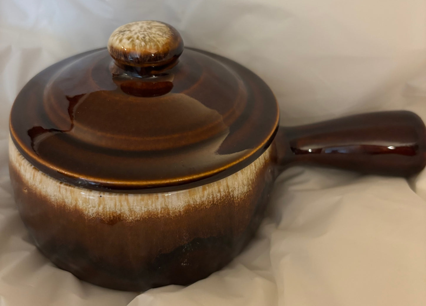 VINTAGE STONEWARE BROWN DRIP GLASS FRENCH ONION SOUP BOWL WITH LID AND HANDLE