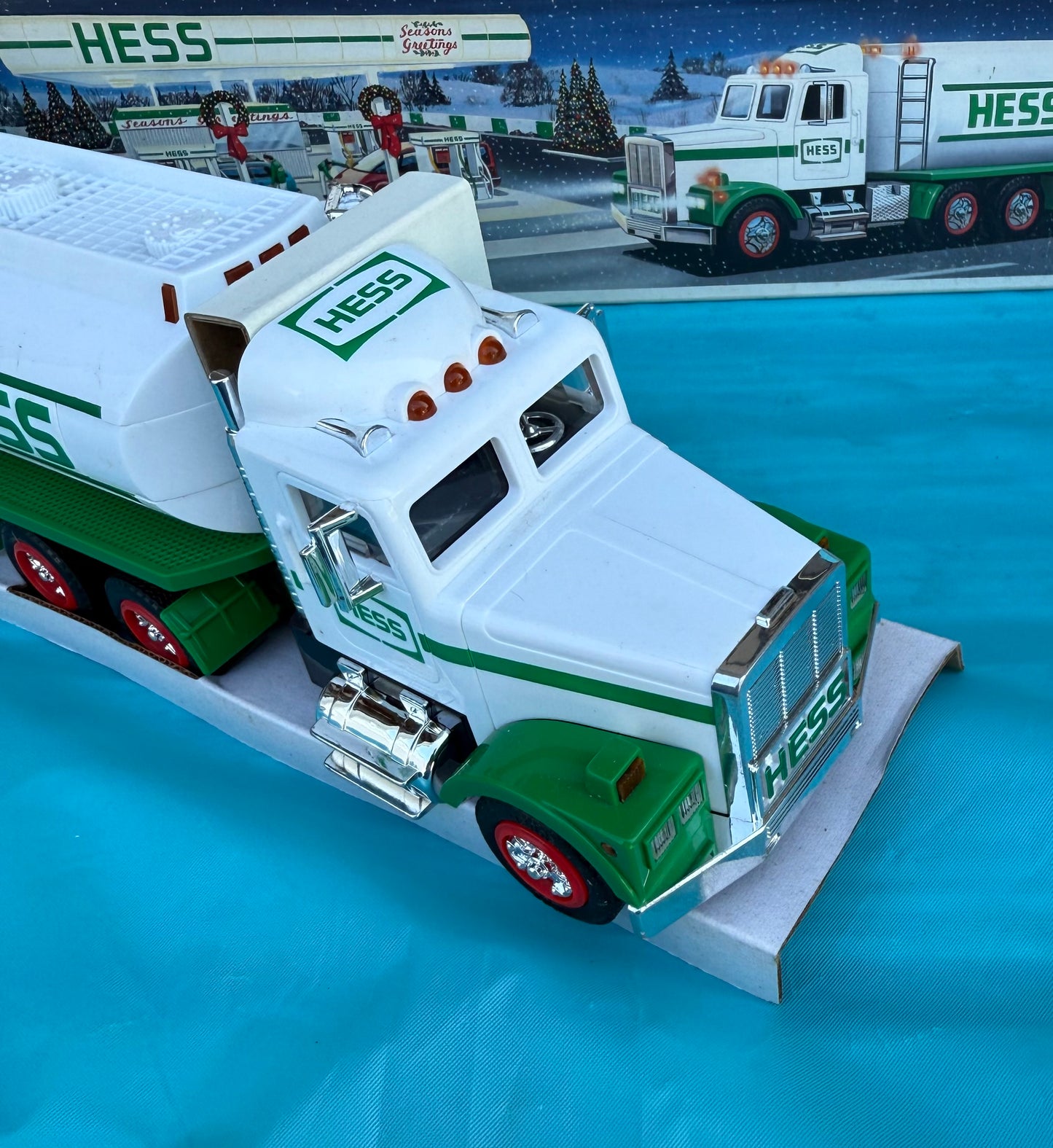 1990 HESS TOY TRUCK
