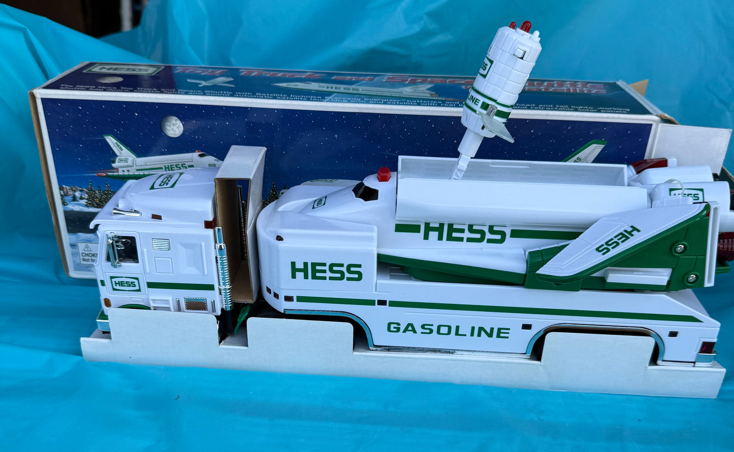 1999 hess toy and shuttle