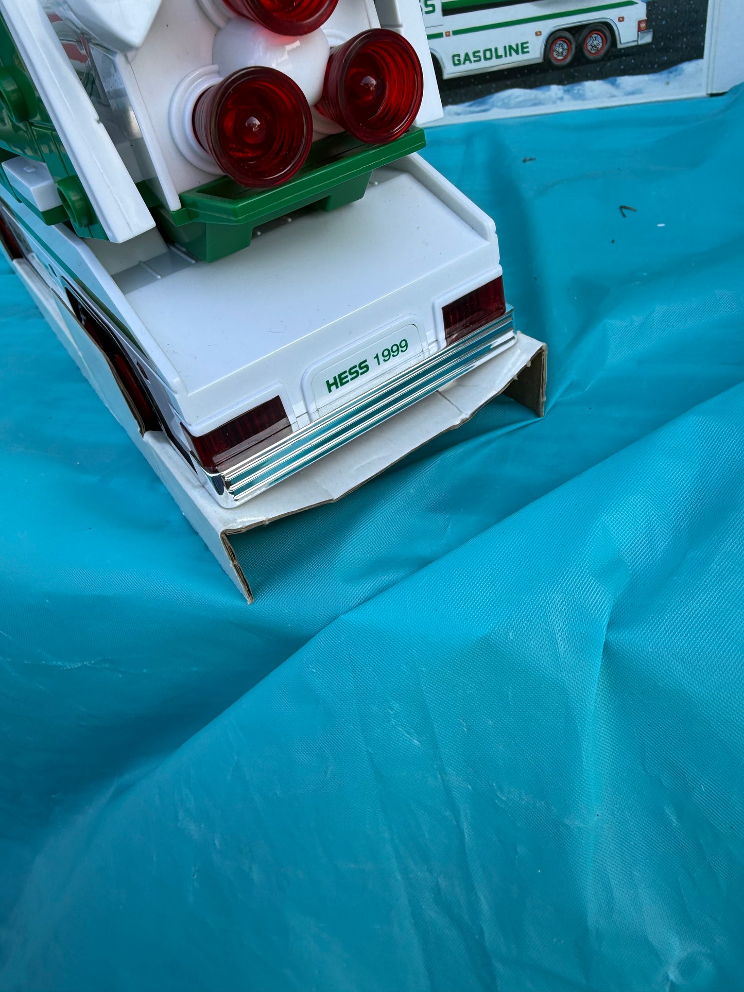 1999 hess toy and shuttle