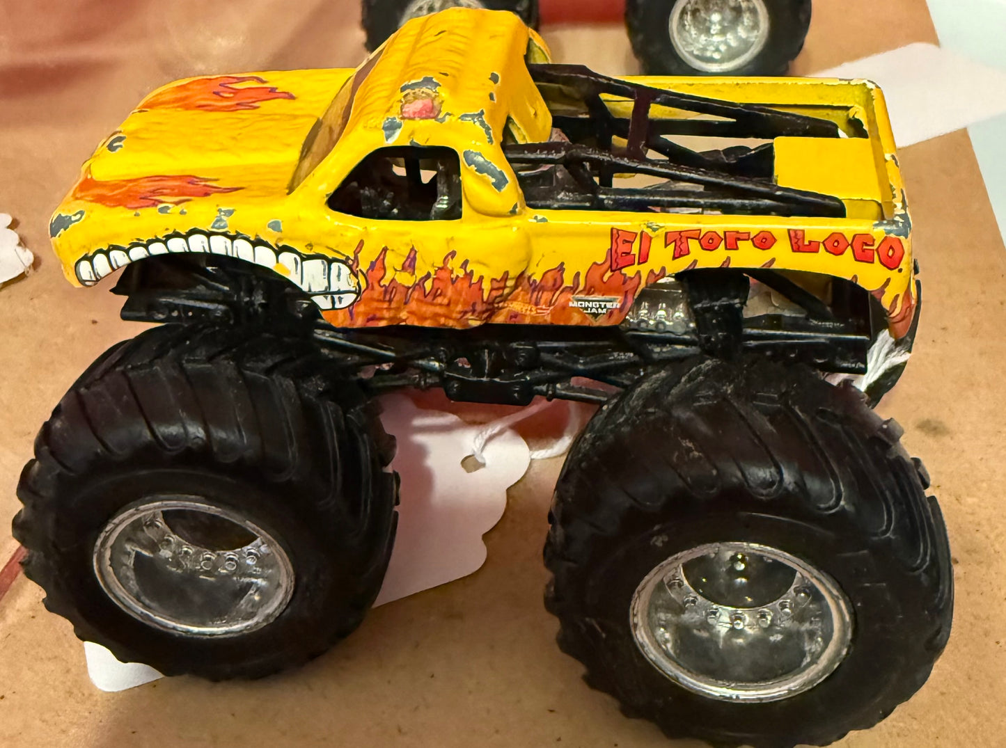 6 HOT WHEELS 4 X 4