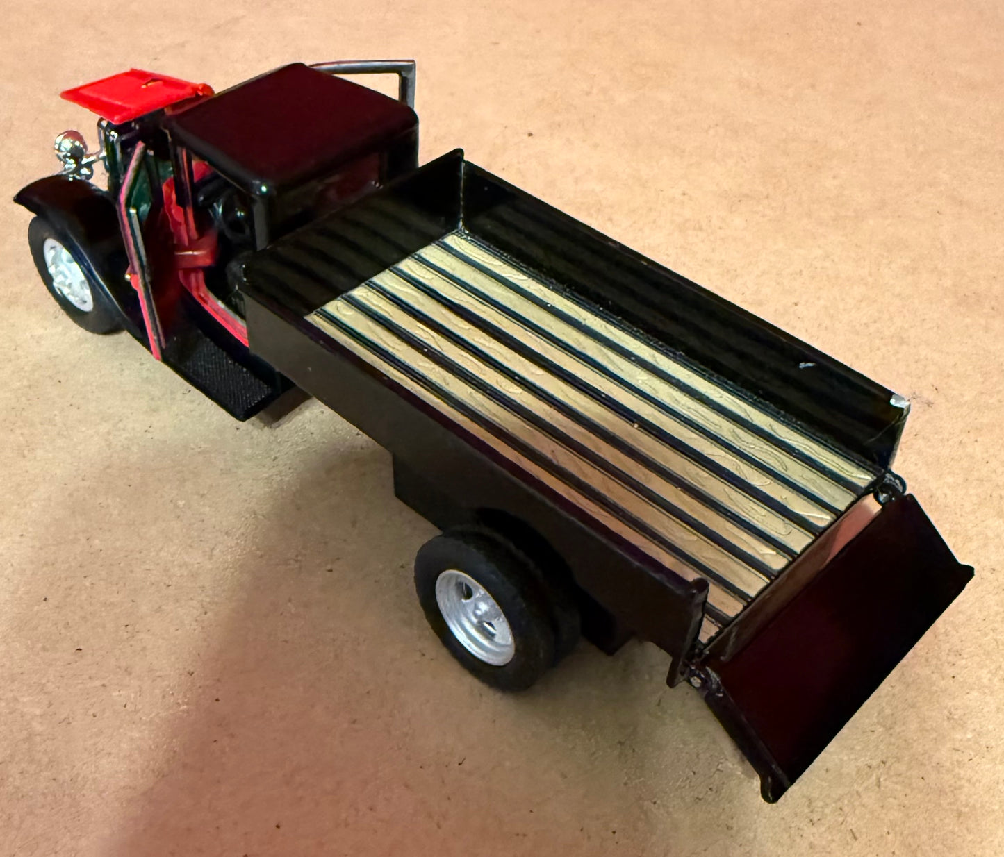 INTER-CITY TRUCKING SERVICE  1934 FORD BB-157 TRUCK, TINS'TOYS