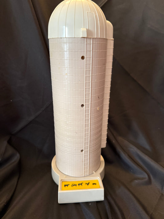Vintage Ertl Silo with sounds