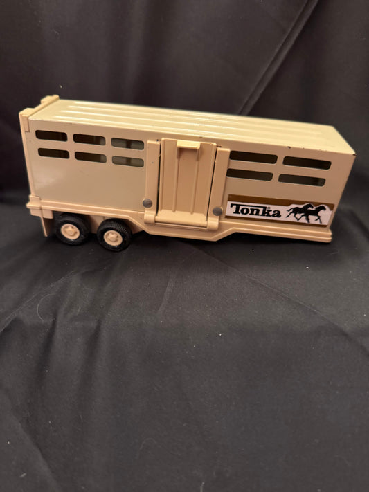 VINTAGE TONKA HORSE TRAILER