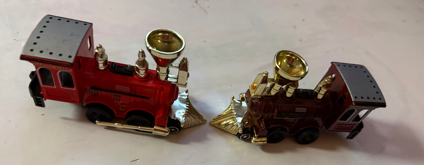 2 POWER STEAM LOCOMOTIVES PULL BACK