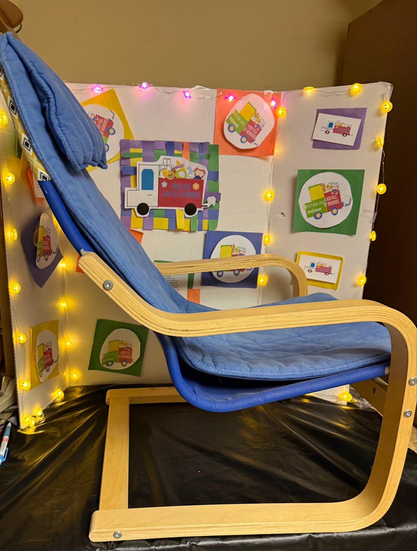 POANG IKEA CHILDREN'S ARM CHAIR
